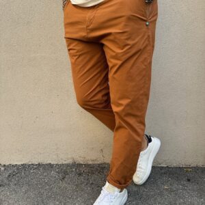 Pantalone chinos arancio